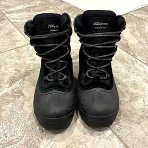 Columbia 200 grams Thermolite water resistant boots, size 13 Men’s BM1226-010